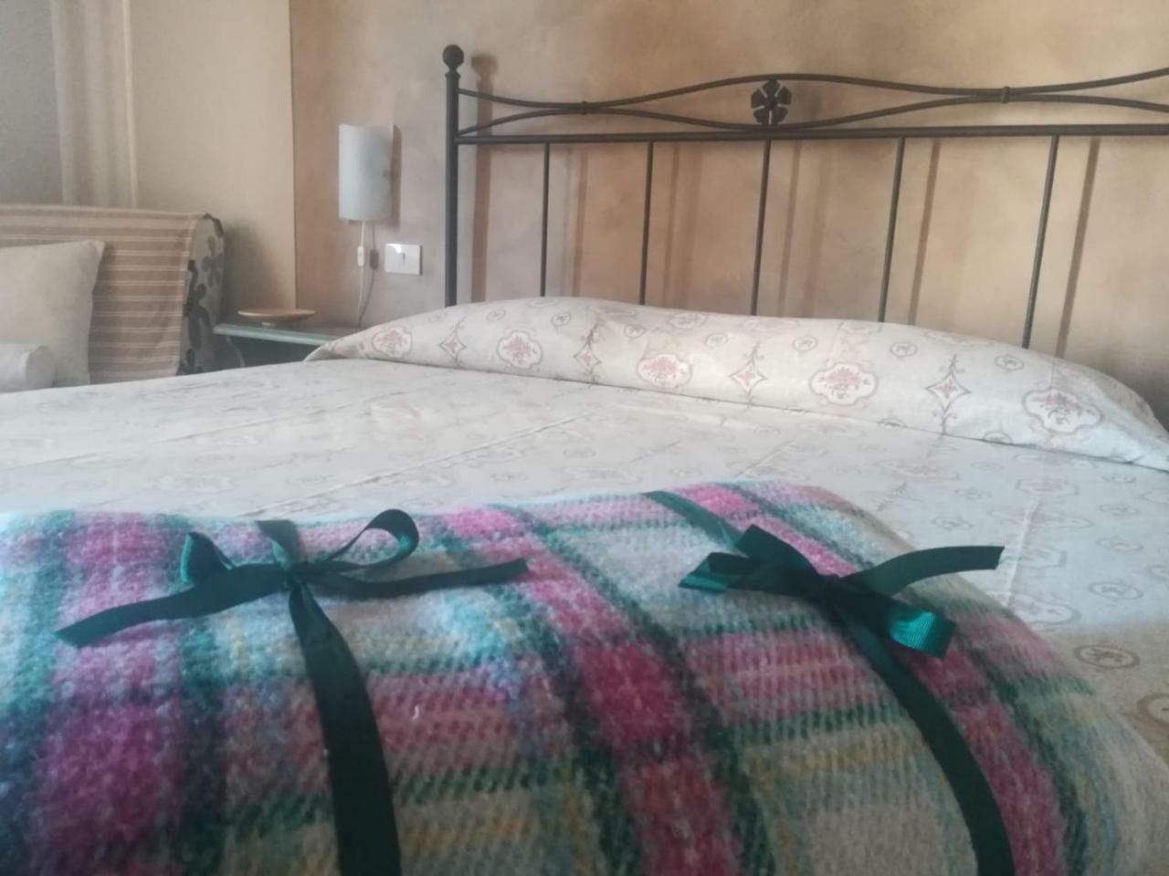 Agriturismo Valbona Villa กาส์ตีจลิโอเน เดลลา เปสกายา ภายนอก รูปภาพ