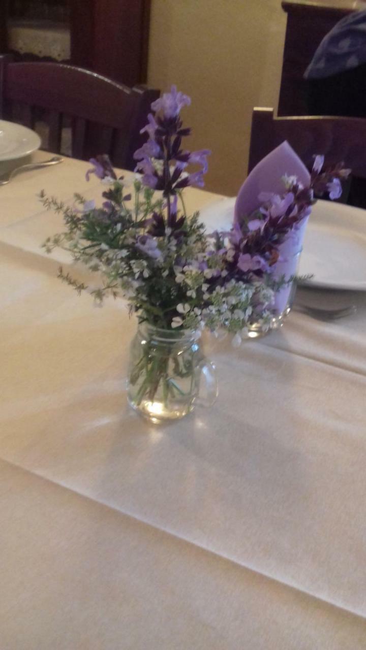 Agriturismo Valbona Villa กาส์ตีจลิโอเน เดลลา เปสกายา ภายนอก รูปภาพ