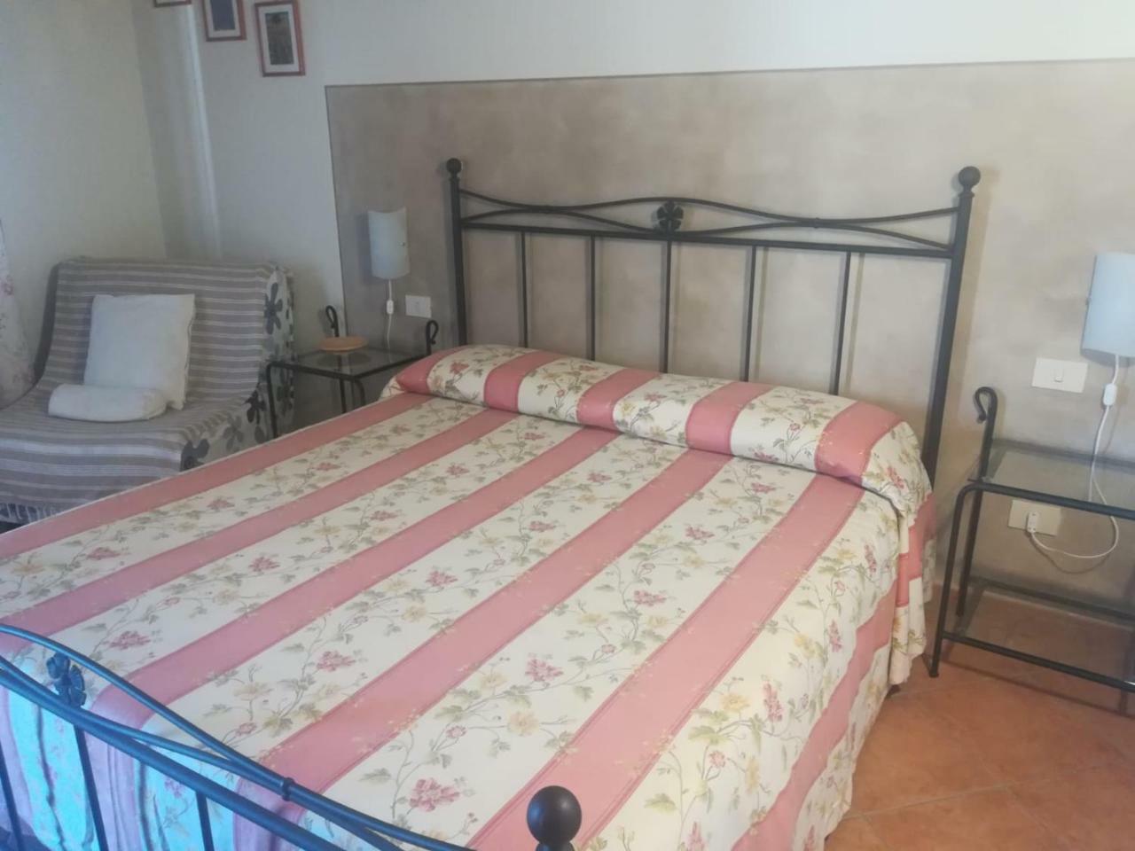 Agriturismo Valbona Villa กาส์ตีจลิโอเน เดลลา เปสกายา ภายนอก รูปภาพ